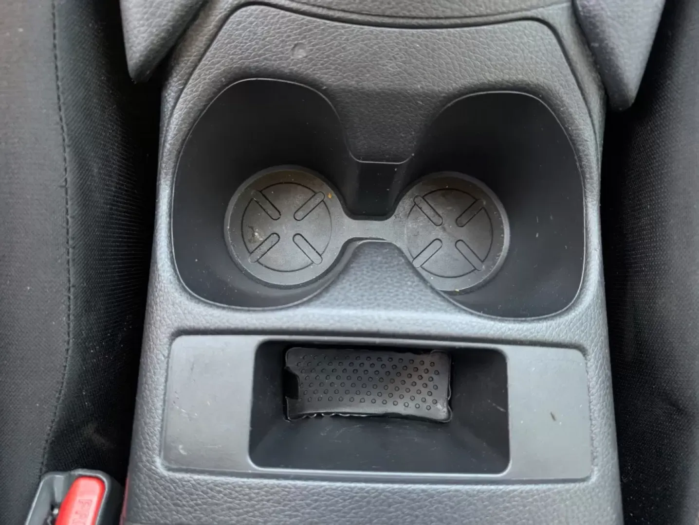 2020 /Charcoal Nissan Rogue S (JN1BJ1CV8LW) with an Other engine, located at 1430 Gateway Drive, Opelika, AL, 36801, (334) 239-0944, 32.637871, -85.409790 - Explore the perfect blend of adventure and practicality with this 2020 Nissan Rogue S, now available at Gils Auto in Phenix City, AL. Whether you're a growing family looking for a reliable SUV for school runs or weekend getaways, or a budget-conscious buyer needing a dependable vehicle, this Rogue i - Photo#12