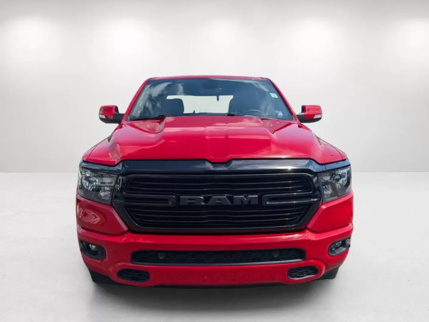 2020 /Black Ram 1500 Big Horn (1C6RREFT0LN) with an Other engine, located at 3959 U.S. 80 W, Phenix City, AL, 36870, (334) 297-4885, 32.469296, -85.135185 - **Unleash Your Adventures with the 2020 Ram 1500 Big Horn at Gils Auto!**<br /> <br /> Are you ready to elevate your lifestyle? Whether you're hauling gear for your weekend adventures, commuting to work, or managing a busy family life, the 2020 Ram 1500 Big Horn Crew Cab Pickup is designed to meet a - Photo#2