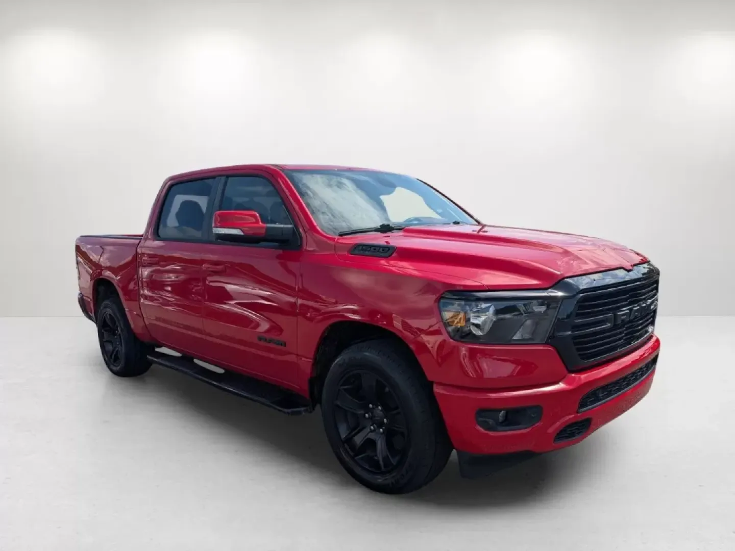 2020 /Black Ram 1500 Big Horn (1C6RREFT0LN) with an Other engine, located at 3959 U.S. 80 W, Phenix City, AL, 36870, (334) 297-4885, 32.469296, -85.135185 - **Unleash Your Adventures with the 2020 Ram 1500 Big Horn at Gils Auto!**<br /> <br /> Are you ready to elevate your lifestyle? Whether you're hauling gear for your weekend adventures, commuting to work, or managing a busy family life, the 2020 Ram 1500 Big Horn Crew Cab Pickup is designed to meet a - Photo#3