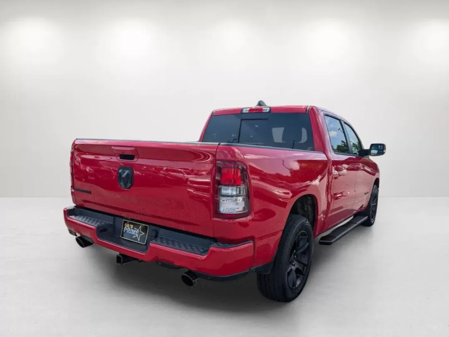 2020 /Black Ram 1500 Big Horn (1C6RREFT0LN) with an Other engine, located at 3959 U.S. 80 W, Phenix City, AL, 36870, (334) 297-4885, 32.469296, -85.135185 - **Unleash Your Adventures with the 2020 Ram 1500 Big Horn at Gils Auto!**<br /> <br /> Are you ready to elevate your lifestyle? Whether you're hauling gear for your weekend adventures, commuting to work, or managing a busy family life, the 2020 Ram 1500 Big Horn Crew Cab Pickup is designed to meet a - Photo#5