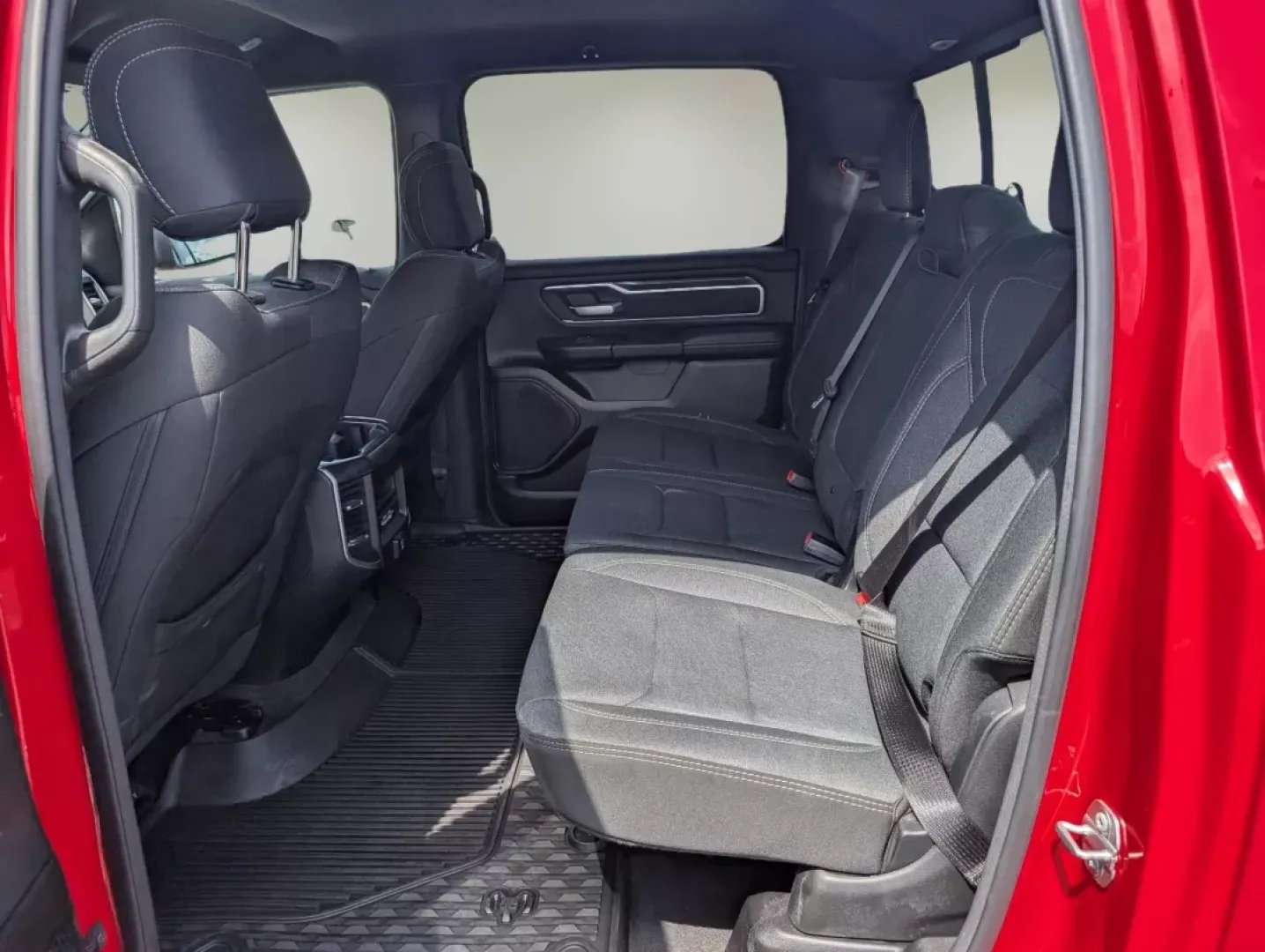 2020 /Black Ram 1500 Big Horn (1C6RREFT0LN) with an Other engine, located at 3959 U.S. 80 W, Phenix City, AL, 36870, (334) 297-4885, 32.469296, -85.135185 - **Unleash Your Adventures with the 2020 Ram 1500 Big Horn at Gils Auto!**<br /> <br /> Are you ready to elevate your lifestyle? Whether you're hauling gear for your weekend adventures, commuting to work, or managing a busy family life, the 2020 Ram 1500 Big Horn Crew Cab Pickup is designed to meet a - Photo#11