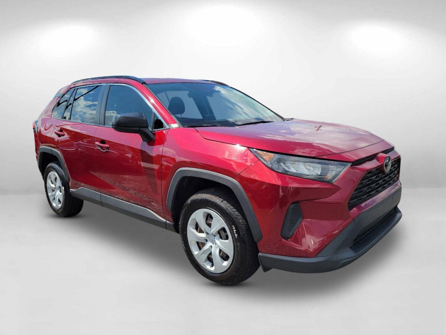 2020 Maroon Toyota RAV4 LE (JTMF1RFVXLD) with an Regular Unleaded I-4 2.5 L/152 engine, 8-Speed Automatic w/OD transmission, located at 1430 Gateway Drive, Opelika, AL, 36801, (334) 239-0944, 32.637871, -85.409790 - 2020 Toyota RAV4 LE - Photo#3