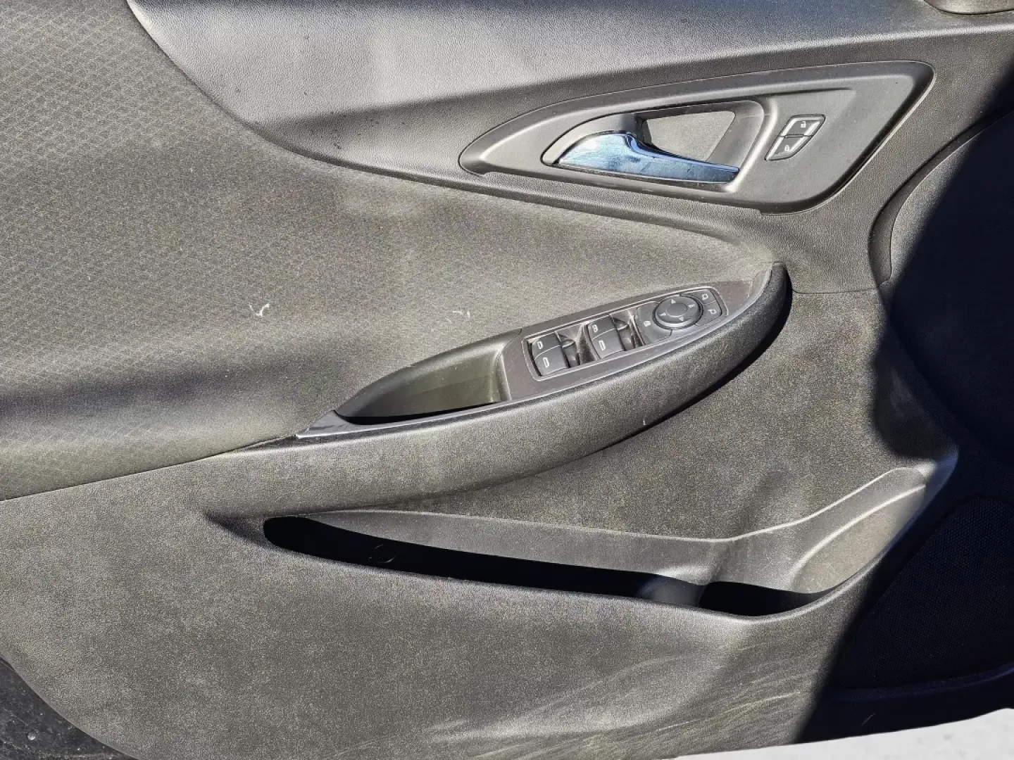 2021 /Jet Black Chevrolet Malibu LT (1G1ZD5ST3MF) with an Other engine, located at 7000 Northlake Connector, Columbus, GA, 31904, (706) 987-8085, 32.524975, -84.978134 - Are you in search of a vehicle that seamlessly blends style, comfort, and performance for your daily commute or weekend escapades? Look no further than this stunning 2021 Chevrolet Malibu LT, available now at Gils Auto-your trusted Buy Here Pay Here dealership in Phenix City, AL. Located convenientl - Photo#8