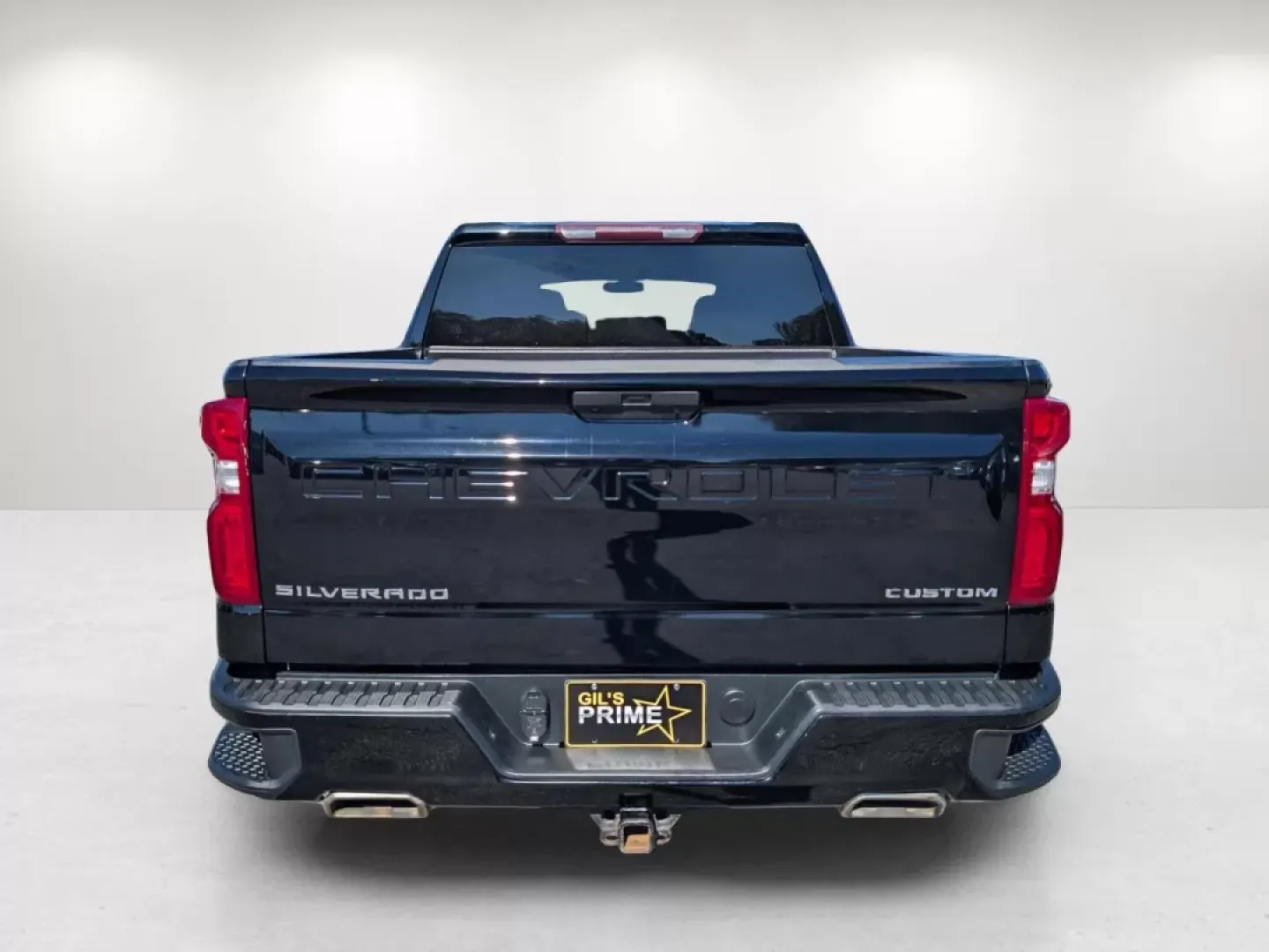 2021 /Jet Black Chevrolet Silverado 1500 Custom (1GCUYBEFXMZ) with an Other engine, located at 7000 Northlake Connector, Columbus, GA, 31904, (706) 987-8085, 32.524975, -84.978134 - Unleash your adventurous spirit with the 2021 Chevrolet Silverado 1500, an ideal companion whether you're navigating the daily grind or embarking on weekend getaways. Offering a perfect blend of rugged capability and modern technology, this pickup truck ensures comfort and performance, making it a t - Photo#5