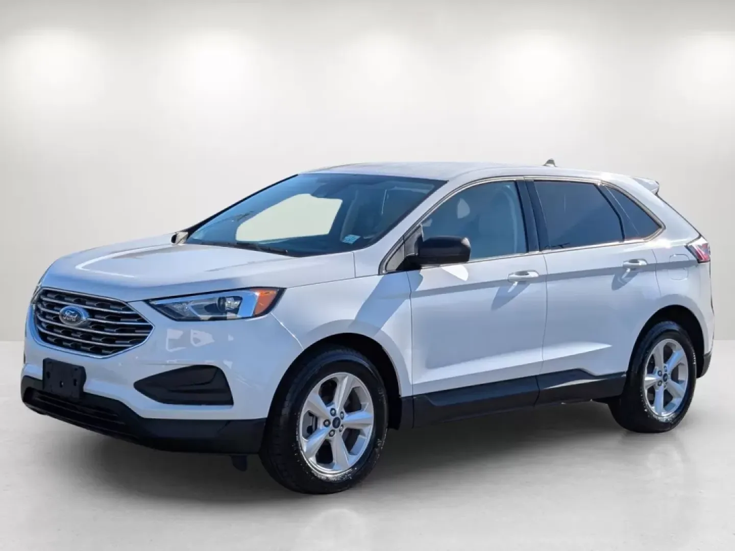 2021 Ford Edge SE (2FMPK3G99MB) with an Other engine, located at 5115 14th Ave., Columbus, GA, 31904, (706) 323-0345, 32.511494, -84.971046 - Are you in the market for a reliable and stylish SUV that fits your active lifestyle? Look no further than this 2021 Ford Edge SE, available now at Gils Auto in Phenix City, AL! With its spacious interior and impressive fuel efficiency, this SUV is perfect for growing families, daily commuters, or a - Photo#7