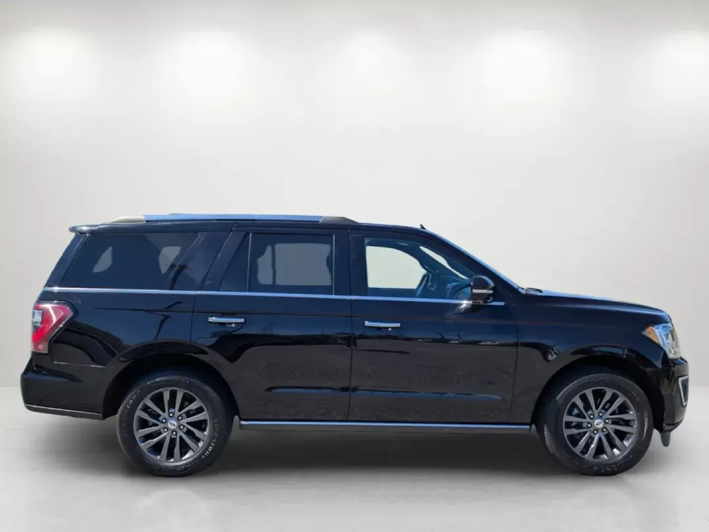 2021 Ford Expedition Limited (1FMJU1KT3ME) with an Other engine, located at 521 Old Farm Lane Rd, Prattville, AL, 36066, (334) 325-1505, 32.482460, -86.416367 - **Unleash Your Adventurous Spirit with the 2021 Ford Expedition Limited!** <br /> <br /> Are you ready to elevate your family's adventures and weekend getaways? Look no further than Gils Auto in Prattville, AL, where we offer an incredible opportunity to own the 2021 Ford Expedition Limited. This f - Photo#4