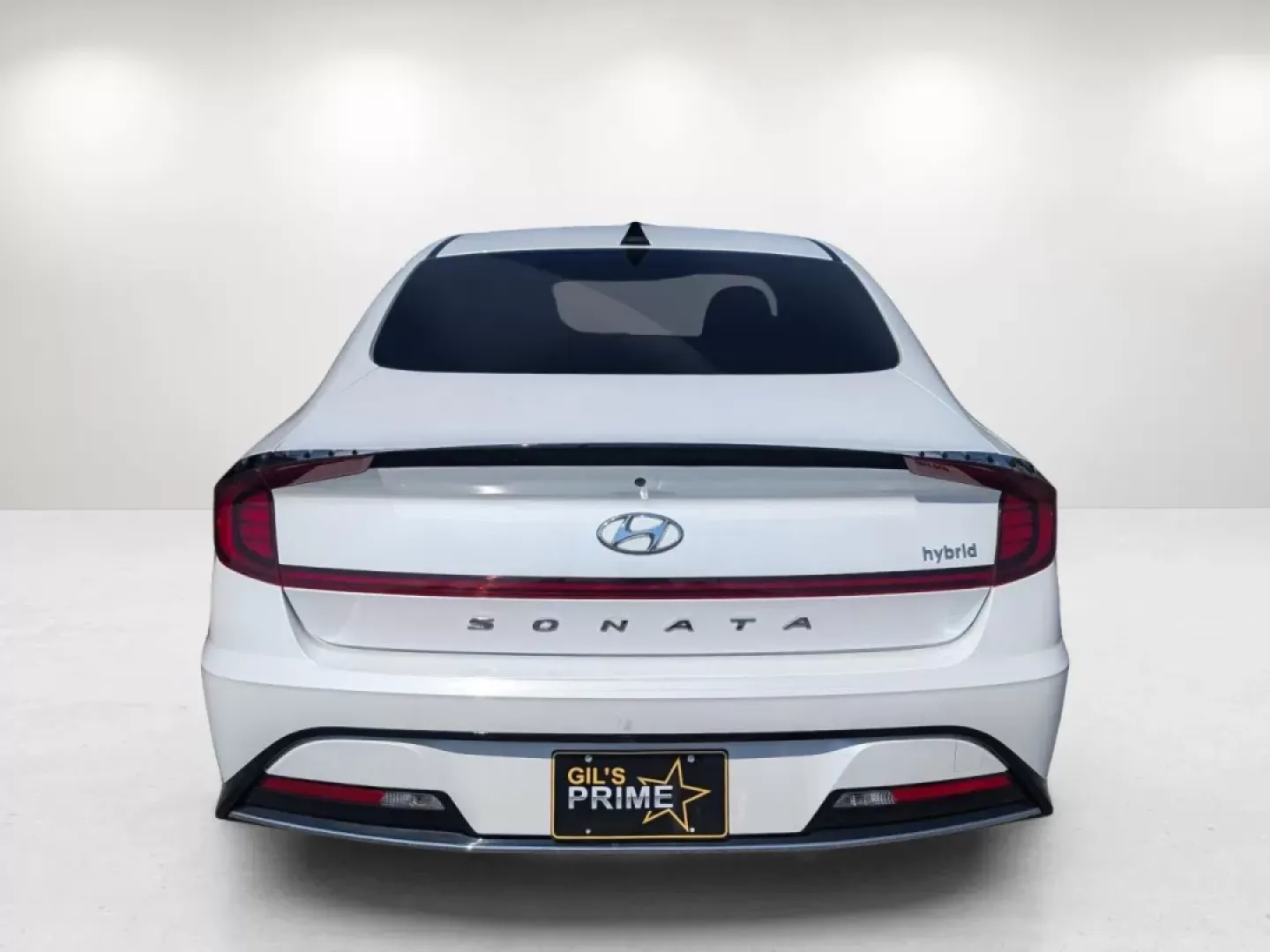 2021 /Black Hyundai Sonata SEL (KMHL34JJ0MA) with an Other engine, located at 3959 U.S. 80 W, Phenix City, AL, 36870, (334) 297-4885, 32.469296, -85.135185 - **Elevate Your Commute with the 2021 Hyundai Sonata SEL Hybrid at Gils Auto in Phenix City, AL!**<br /> <br /> Are you searching for a vehicle that seamlessly fits your lifestyle while also providing an eco-friendly driving experience? Look no further than the 2021 Hyundai Sonata SEL Hybrid, now ava - Photo#6