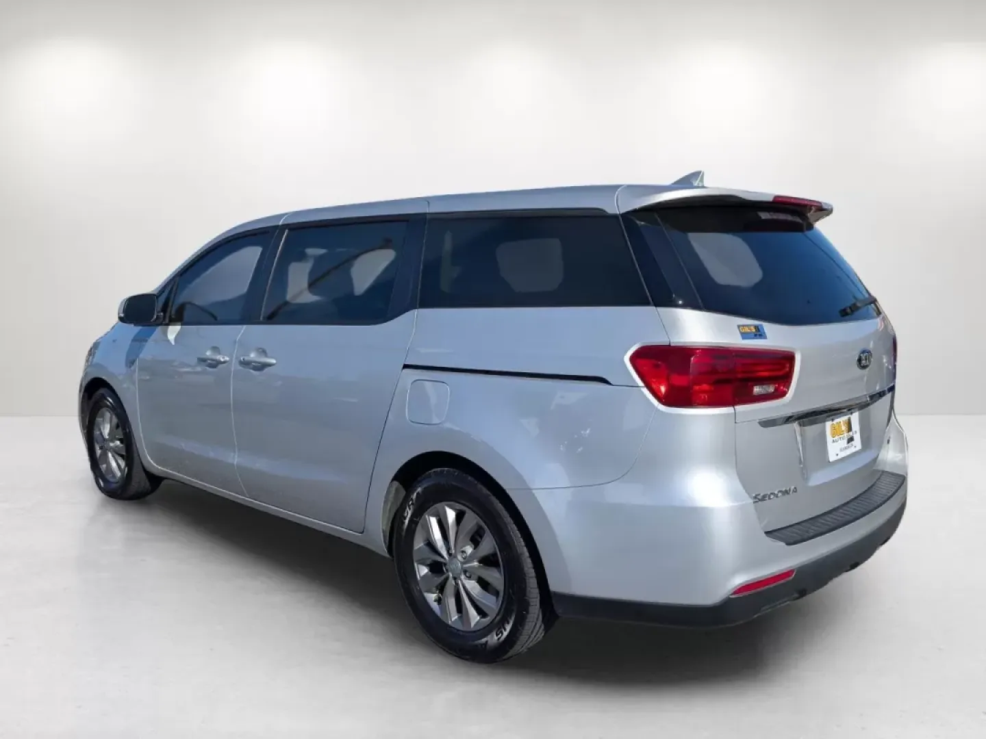 2021 /Gray Kia Sedona LX (KNDMB5C10M6) with an Other engine, located at 3959 U.S. 80 W, Phenix City, AL, 36870, (334) 297-4885, 32.469296, -85.135185 - ### Experience Family Adventures with the 2021 Kia Sedona at Gils Auto!<br /> <br /> Looking for the perfect vehicle to accommodate your growing family or make your daily commutes a breeze? Look no further than the 2021 Kia Sedona, available now at Gils Auto in Phenix City, AL! Located conveniently - Photo#7