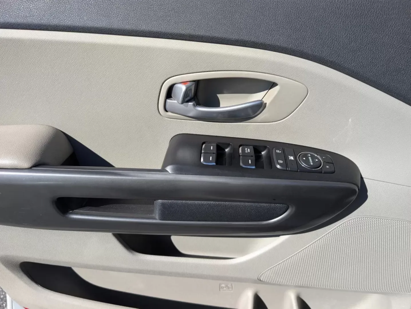 2021 /Gray Kia Sedona LX (KNDMB5C10M6) with an Other engine, located at 3959 U.S. 80 W, Phenix City, AL, 36870, (334) 297-4885, 32.469296, -85.135185 - ### Experience Family Adventures with the 2021 Kia Sedona at Gils Auto!<br /> <br /> Looking for the perfect vehicle to accommodate your growing family or make your daily commutes a breeze? Look no further than the 2021 Kia Sedona, available now at Gils Auto in Phenix City, AL! Located conveniently - Photo#9
