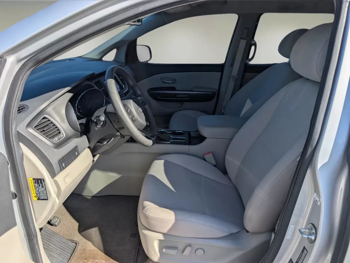 2021 /Gray Kia Sedona LX (KNDMB5C10M6) with an Other engine, located at 3959 U.S. 80 W, Phenix City, AL, 36870, (334) 297-4885, 32.469296, -85.135185 - ### Experience Family Adventures with the 2021 Kia Sedona at Gils Auto!<br /> <br /> Looking for the perfect vehicle to accommodate your growing family or make your daily commutes a breeze? Look no further than the 2021 Kia Sedona, available now at Gils Auto in Phenix City, AL! Located conveniently - Photo#10