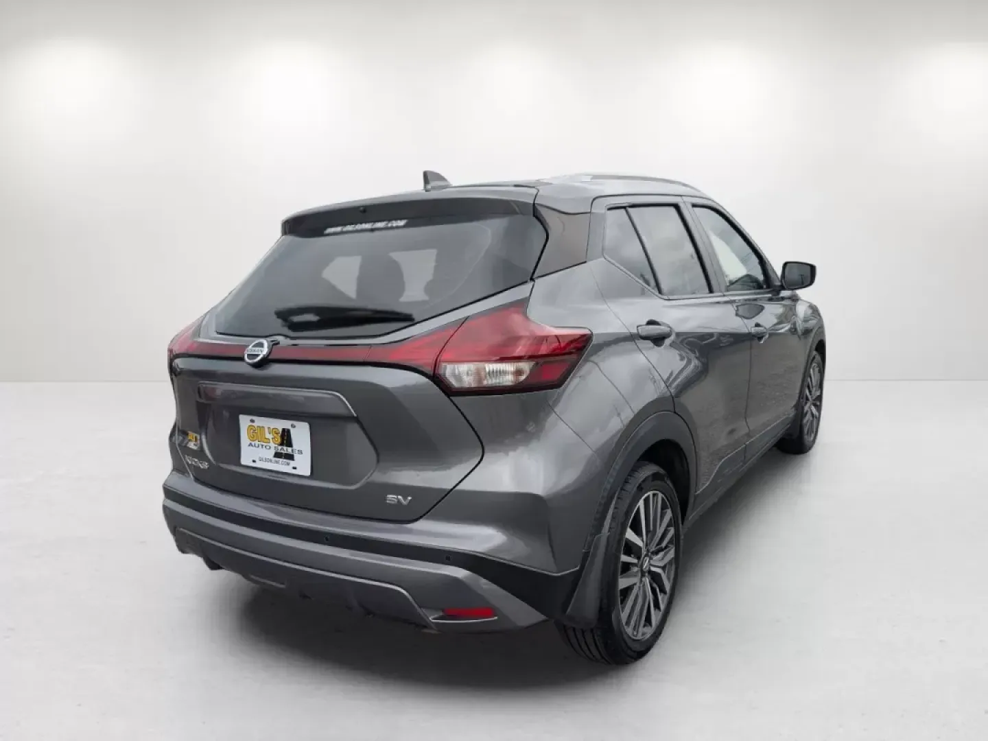 2021 /Charcoal Nissan Kicks SV (3N1CP5CV1ML) with an Other engine, located at 3959 U.S. 80 W, Phenix City, AL, 36870, (334) 297-4885, 32.469296, -85.135185 - **Discover the Perfect SUV for Your Active Lifestyle!**<br /> <br /> Are you searching for a versatile and stylish vehicle that perfectly complements your adventurous spirit? Look no further! At Gils Auto, located at 3959 U.S. 80 W in Phenix City, AL, we proudly present the 2021 Nissan Kicks SV-an i - Photo#4