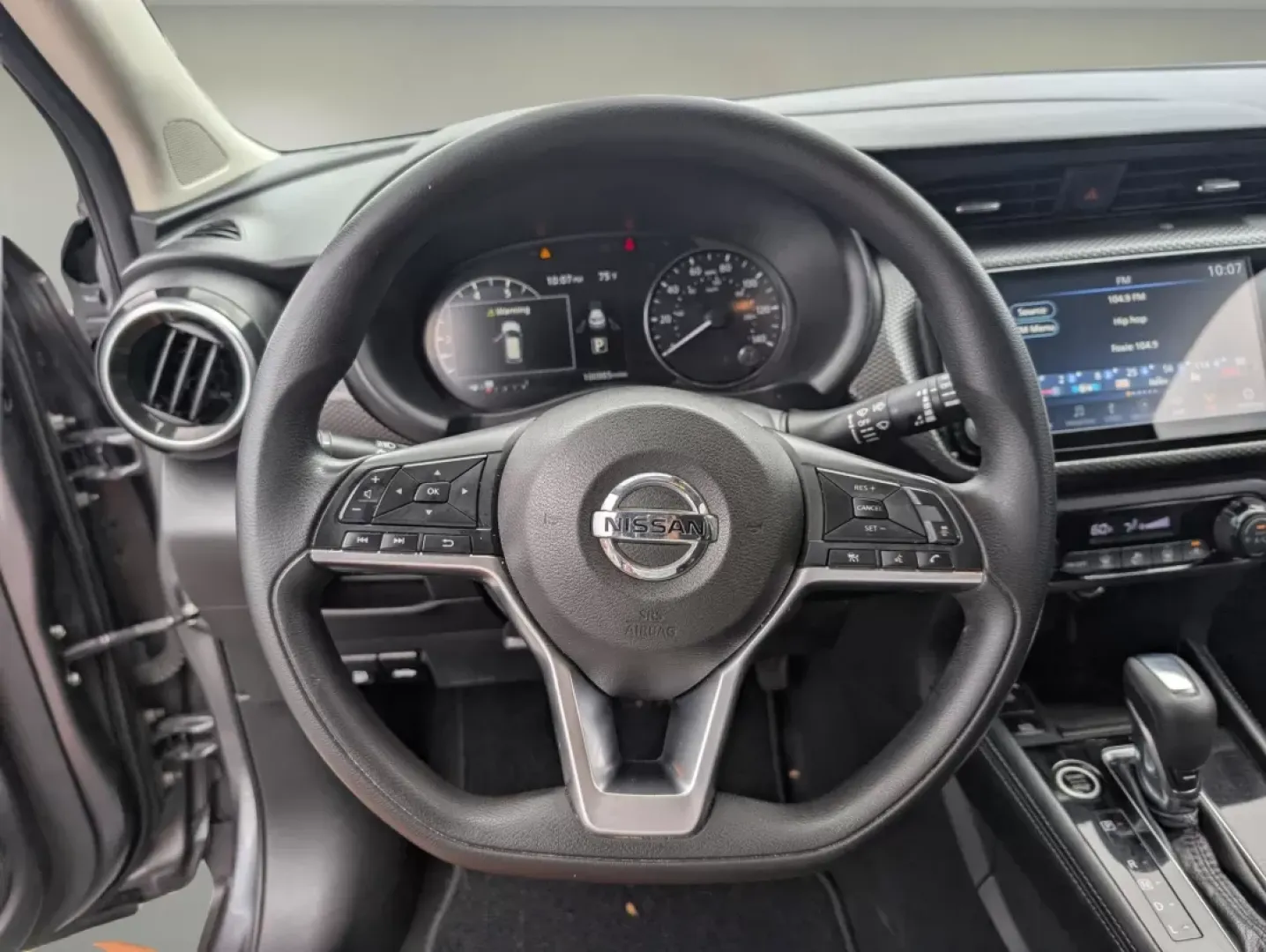 2021 /Charcoal Nissan Kicks SV (3N1CP5CV1ML) with an Other engine, located at 3959 U.S. 80 W, Phenix City, AL, 36870, (334) 297-4885, 32.469296, -85.135185 - **Discover the Perfect SUV for Your Active Lifestyle!**<br /> <br /> Are you searching for a versatile and stylish vehicle that perfectly complements your adventurous spirit? Look no further! At Gils Auto, located at 3959 U.S. 80 W in Phenix City, AL, we proudly present the 2021 Nissan Kicks SV-an i - Photo#14