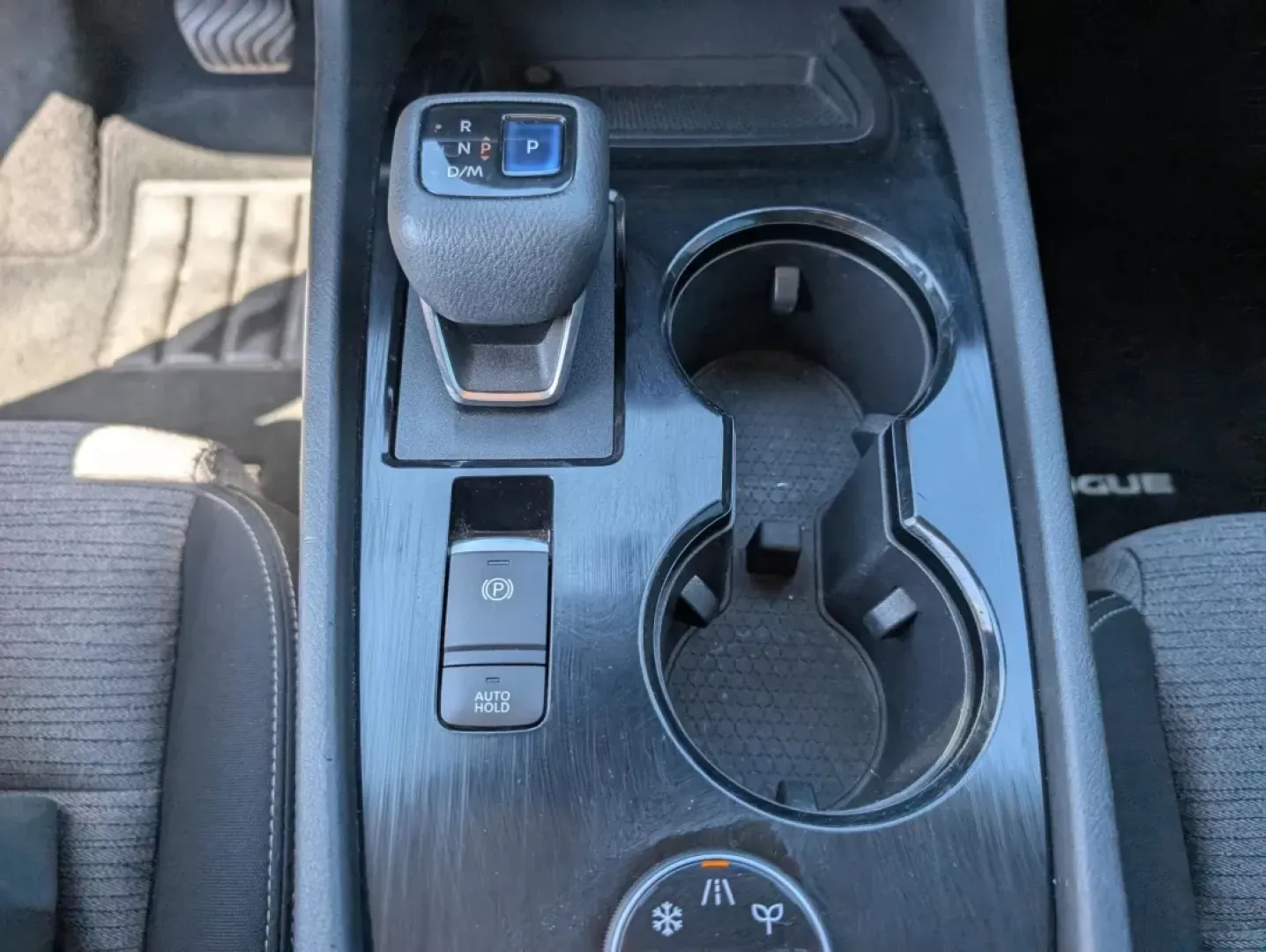 2021 /Charcoal Nissan Rogue SV (5N1AT3BB1MC) with an Other engine, located at 3959 U.S. 80 W, Phenix City, AL, 36870, (334) 297-4885, 32.469296, -85.135185 - **Discover Adventure with the 2021 Nissan Rogue SV at Gils Auto - Phenix City!**<br /> <br /> Are you searching for the perfect vehicle that seamlessly blends comfort, safety, and versatility for your family or weekend adventures? Look no further than the **2021 Nissan Rogue SV**, now available at G - Photo#15