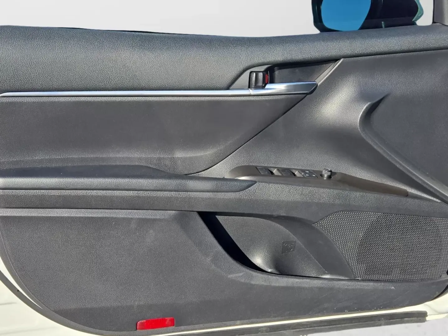 2021 Toyota Camry SE (4T1G11AK7MU) with an Other engine, located at 7000 Northlake Connector, Columbus, GA, 31904, (706) 987-8085, 32.524975, -84.978134 - Are you dreaming of a vehicle that combines style, reliability, and outstanding performance for weekend adventures or daily commutes? Look no further than this stunning 2021 Toyota Camry, available now at Gils Auto in Phenix City, AL. With a sleek white exterior, this four-door sedan perfectly balan - Photo#9