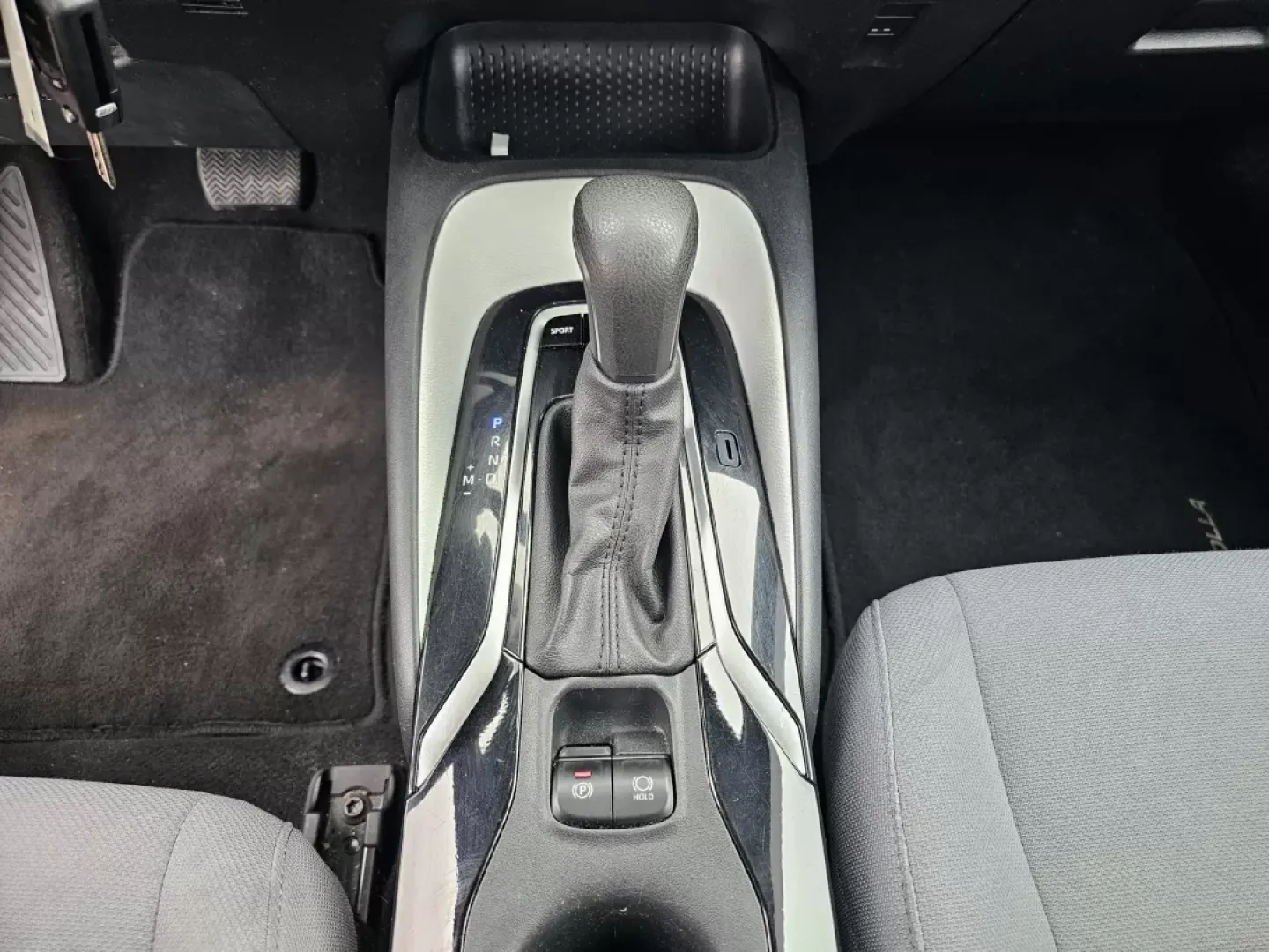 2021 Toyota Corolla SE (5YFS4MCE4MP) with an Other engine, located at 7000 Northlake Connector, Columbus, GA, 31904, (706) 987-8085, 32.524975, -84.978134 - **Experience the Freedom of the Open Road with the 2021 Toyota Corolla!**<br /> <br /> Are you looking for a reliable and efficient sedan that fits seamlessly into your busy lifestyle? Whether you're a commuter navigating the bustling streets of Phenix City or a growing family seeking a safe and com - Photo#12