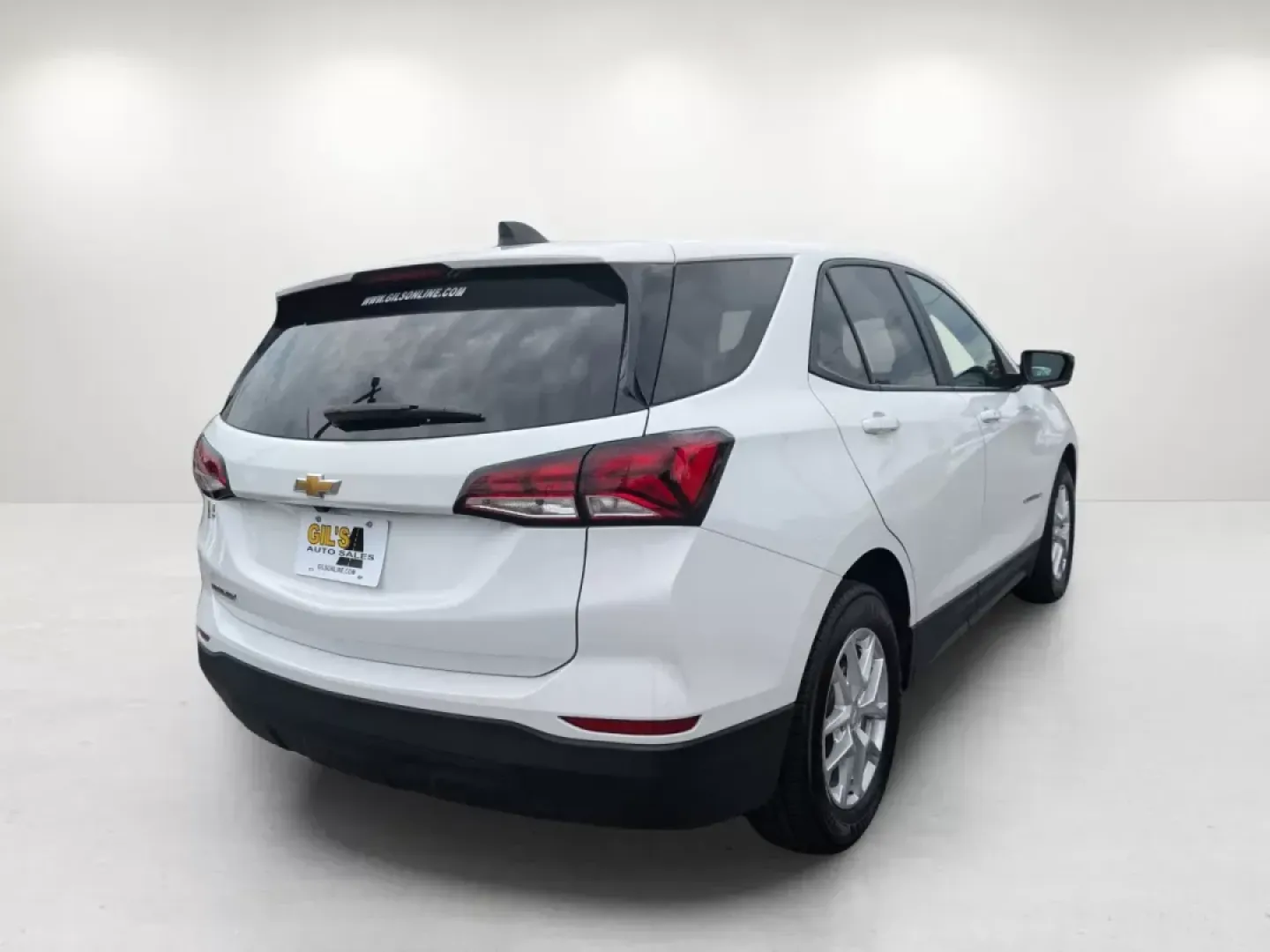 2022 /Medium Ash Gray Chevrolet Equinox LS (3GNAXHEV9NS) with an Turbocharged Gas I4 1.5L/92 engine, 6-Speed Automatic transmission, located at 521 Old Farm Lane Rd, Prattville, AL, 36066, (334) 325-1505, 32.482460, -86.416367 - 2022 Chevrolet Equinox LS - Photo#4