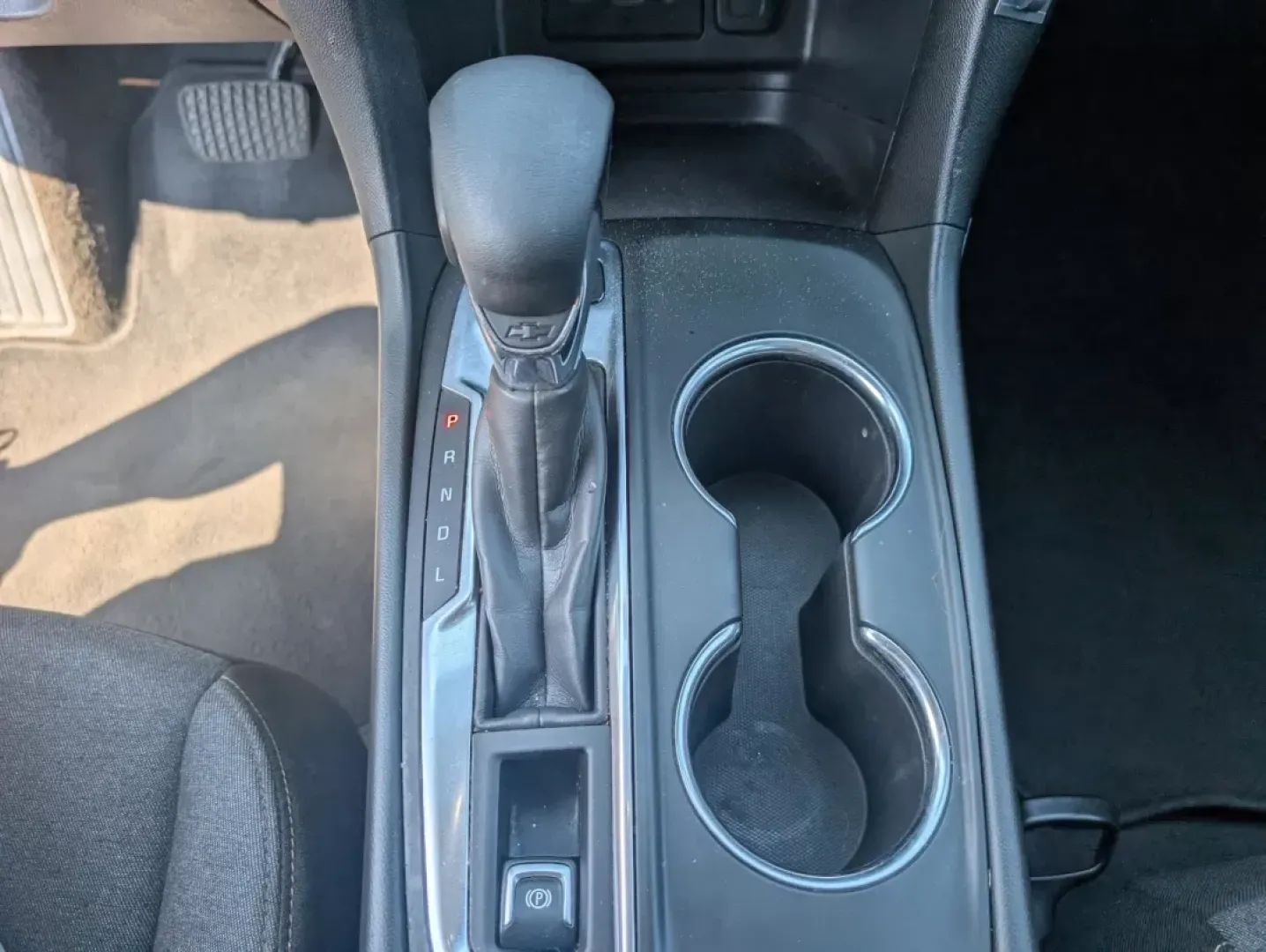 2022 /Jet Black Chevrolet Equinox LT (3GNAXUEV0NL) with an Other engine, located at 1430 Gateway Drive, Opelika, AL, 36801, (334) 239-0944, 32.637871, -85.409790 - **Explore the Open Road with the 2022 Chevrolet Equinox Your Perfect Adventure Companion!**<br /> <br /> Are you searching for the ideal vehicle that can transition seamlessly from weekday commutes to weekend escapades? Look no further than the stunning 2022 Chevrolet Equinox LT available now at Gi - Photo#12