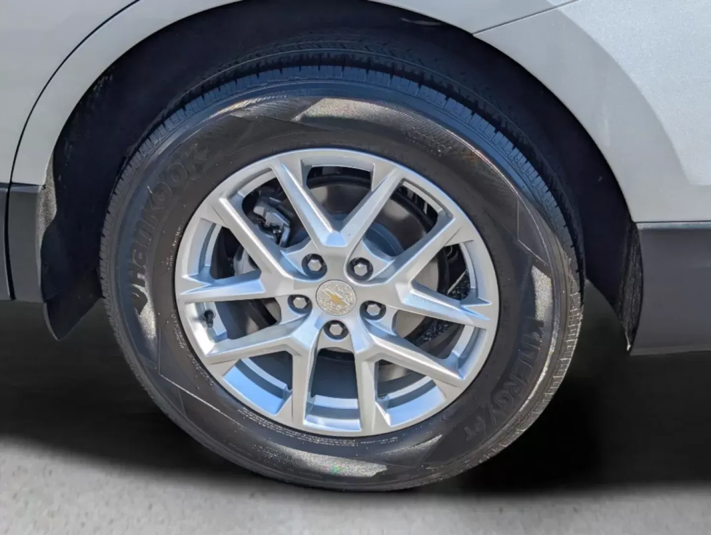 2022 /Medium Ash Gray Chevrolet Equinox LS (3GNAXHEV9NS) with an Other engine, located at 5115 14th Ave., Columbus, GA, 31904, (706) 323-0345, 32.511494, -84.971046 - **Discover Your Perfect Adventure Companion: 2022 Chevrolet Equinox LS at Gils Auto!**<br /> <br /> Are you in search of a reliable SUV that fits seamlessly into your active lifestyle? Look no further than the 2022 Chevrolet Equinox LS, now available at Gils Auto in Phenix City, AL. This versatile s - Photo#9