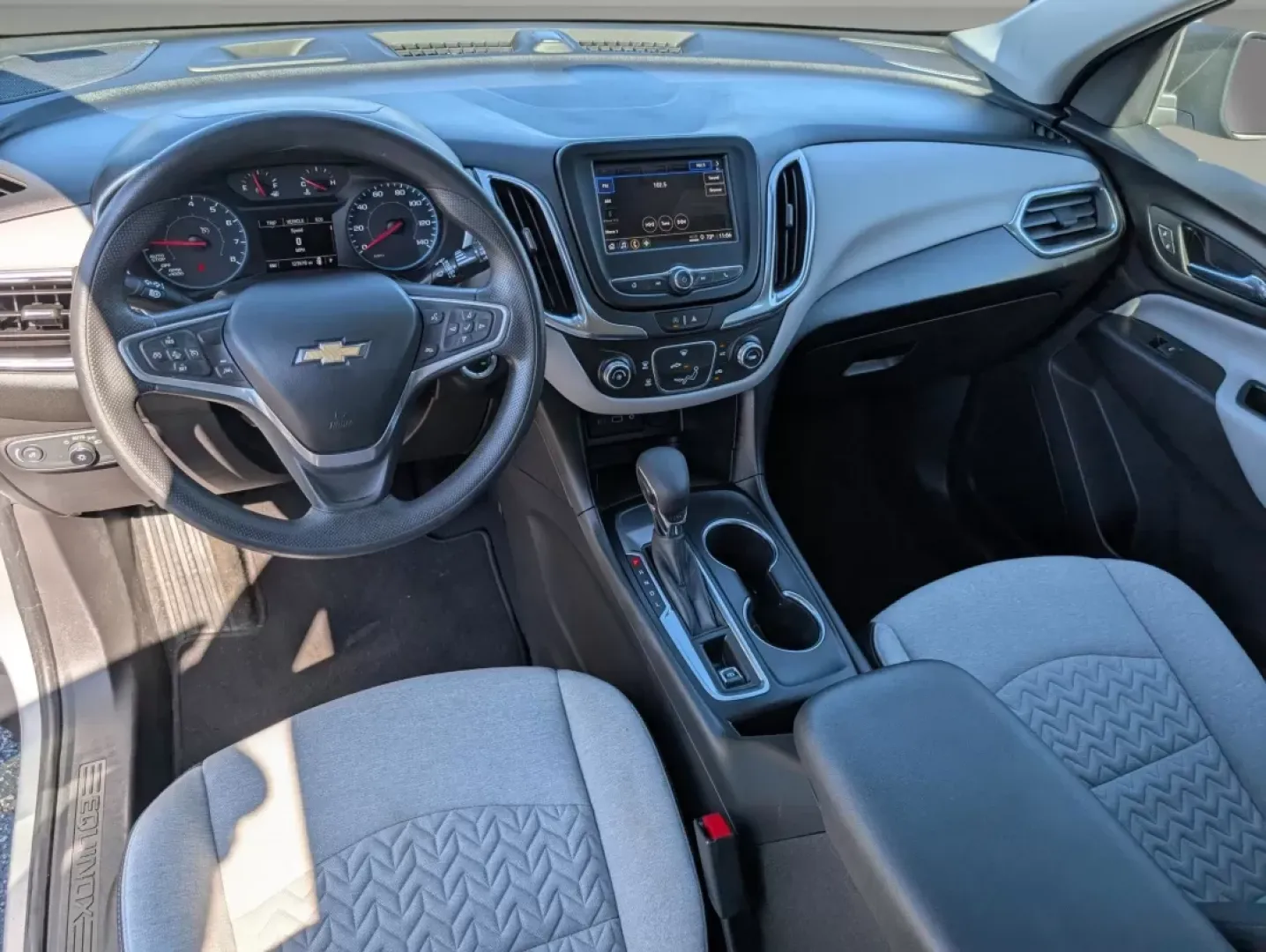 2022 /Medium Ash Gray Chevrolet Equinox LS (3GNAXHEV9NS) with an Other engine, located at 5115 14th Ave., Columbus, GA, 31904, (706) 323-0345, 32.511494, -84.971046 - **Discover Your Perfect Adventure Companion: 2022 Chevrolet Equinox LS at Gils Auto!**<br /> <br /> Are you in search of a reliable SUV that fits seamlessly into your active lifestyle? Look no further than the 2022 Chevrolet Equinox LS, now available at Gils Auto in Phenix City, AL. This versatile s - Photo#15