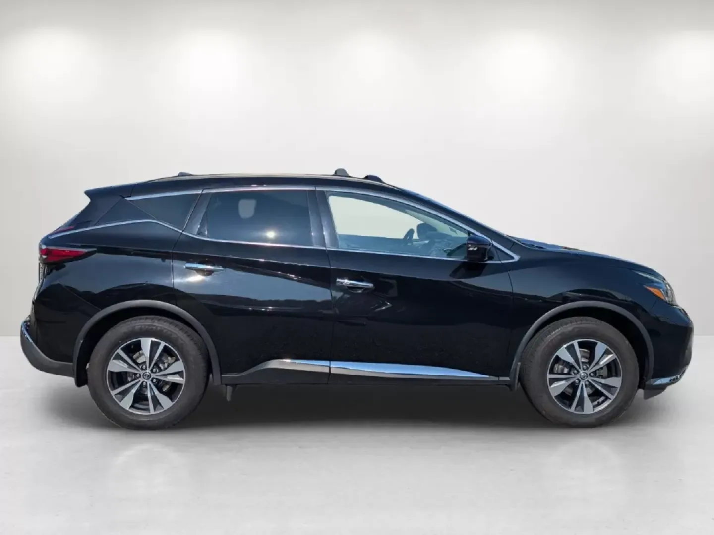 2022 /Graphite Nissan Murano SV (5N1AZ2BS6NC) with an Other engine, located at 7000 Northlake Connector, Columbus, GA, 31904, (706) 987-8085, 32.524975, -84.978134 - **Adventure Awaits with the 2022 Nissan Murano SV at Gils Auto Your Trusted Buy Here Pay Here Dealer in Phenix City, AL!**<br /> <br /> Are you ready to elevate your lifestyle with a vehicle that fits your family's needs or your adventurous spirit? Look no further! The 2022 Nissan Murano SV is not - Photo#3