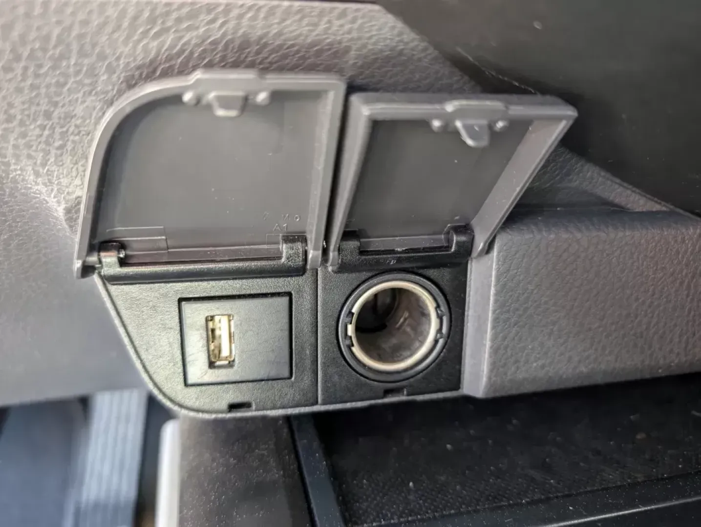 2022 Toyota Camry SE (4T1G11AKXNU) with an Regular Unleaded I-4 2.5 L/152 engine, 8-Speed Automatic w/OD transmission, located at 1430 Gateway Drive, Opelika, AL, 36801, (334) 239-0944, 32.637871, -85.409790 - **Discover Your Next Adventure with the 2022 Toyota Camry SE at Gils Auto Opelika, AL!**<br /> <br /> Are you ready to elevate your daily commute or embark on weekend getaways with style and comfort? Look no further than this stunning **2022 Toyota Camry SE**, the perfect sedan for both family trip - Photo#15