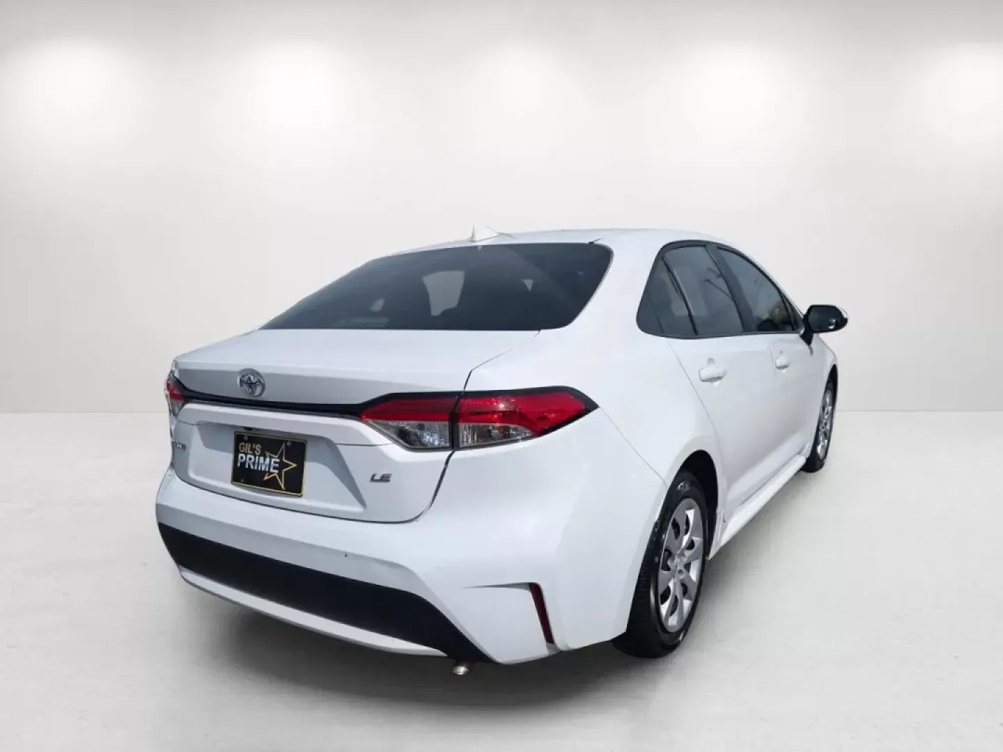 2022 Toyota Corolla LE (5YFEPMAE4NP) with an Other engine, located at 7000 Northlake Connector, Columbus, GA, 31904, (706) 987-8085, 32.524975, -84.978134 - Unlock the door to your next adventure with the 2022 Toyota Corolla LE, the ultimate sedan designed for budget-conscious buyers and busy lifestyles. Whether you're commuting to work, running errands around Prattville, or embarking on a spontaneous weekend getaway, this vehicle balances style, effici - Photo#4