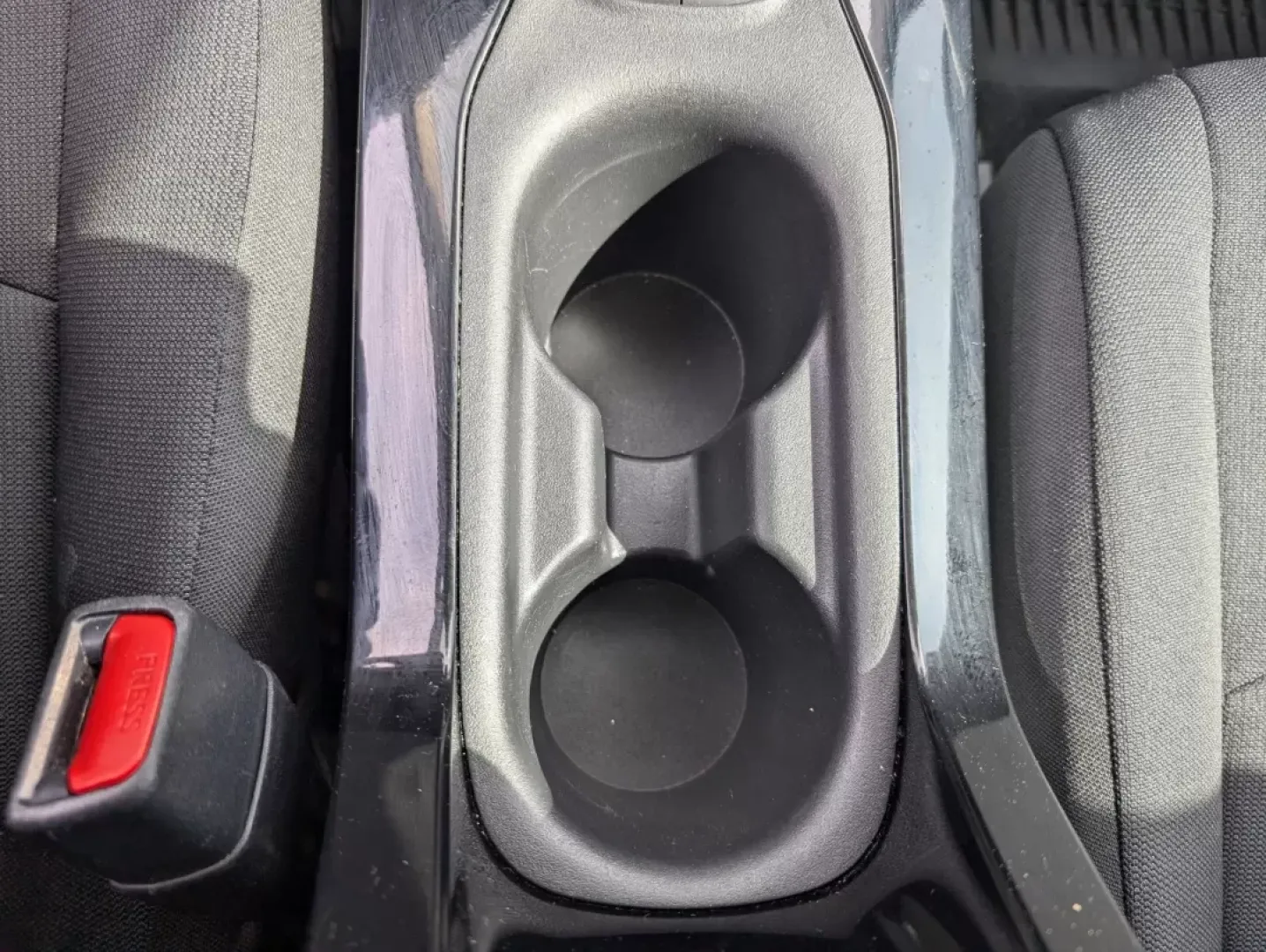 2022 Toyota Corolla LE (5YFEPMAE4NP) with an Other engine, located at 7000 Northlake Connector, Columbus, GA, 31904, (706) 987-8085, 32.524975, -84.978134 - Unlock the door to your next adventure with the 2022 Toyota Corolla LE, the ultimate sedan designed for budget-conscious buyers and busy lifestyles. Whether you're commuting to work, running errands around Prattville, or embarking on a spontaneous weekend getaway, this vehicle balances style, effici - Photo#12