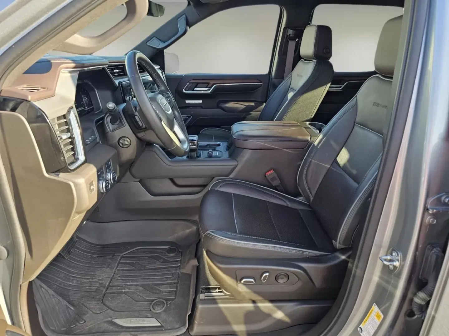 2023 /Atmosphere/Brownstone GMC Sierra 1500 Denali (1GTUUGEL2PZ) with an Other engine, located at 5115 14th Ave., Columbus, GA, 31904, (706) 323-0345, 32.511494, -84.971046 - **2023 GMC Sierra 1500 Denali: The Ultimate Pickup for Adventure and Comfort!**<br /> <br /> Rev up your lifestyle with the stunning 2023 GMC Sierra 1500 Denali, a pickup that perfectly blends rugged capabilities with luxurious comfort. Whether you're a growing family seeking a spacious and reliable - Photo#9